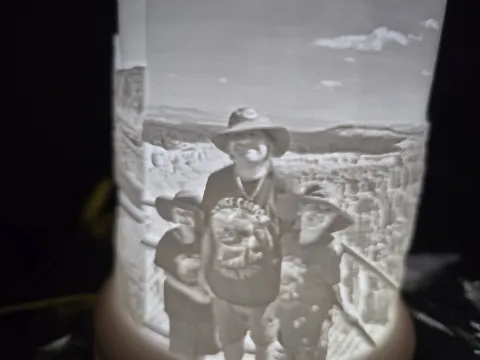 Lithophane photo 3 with light on